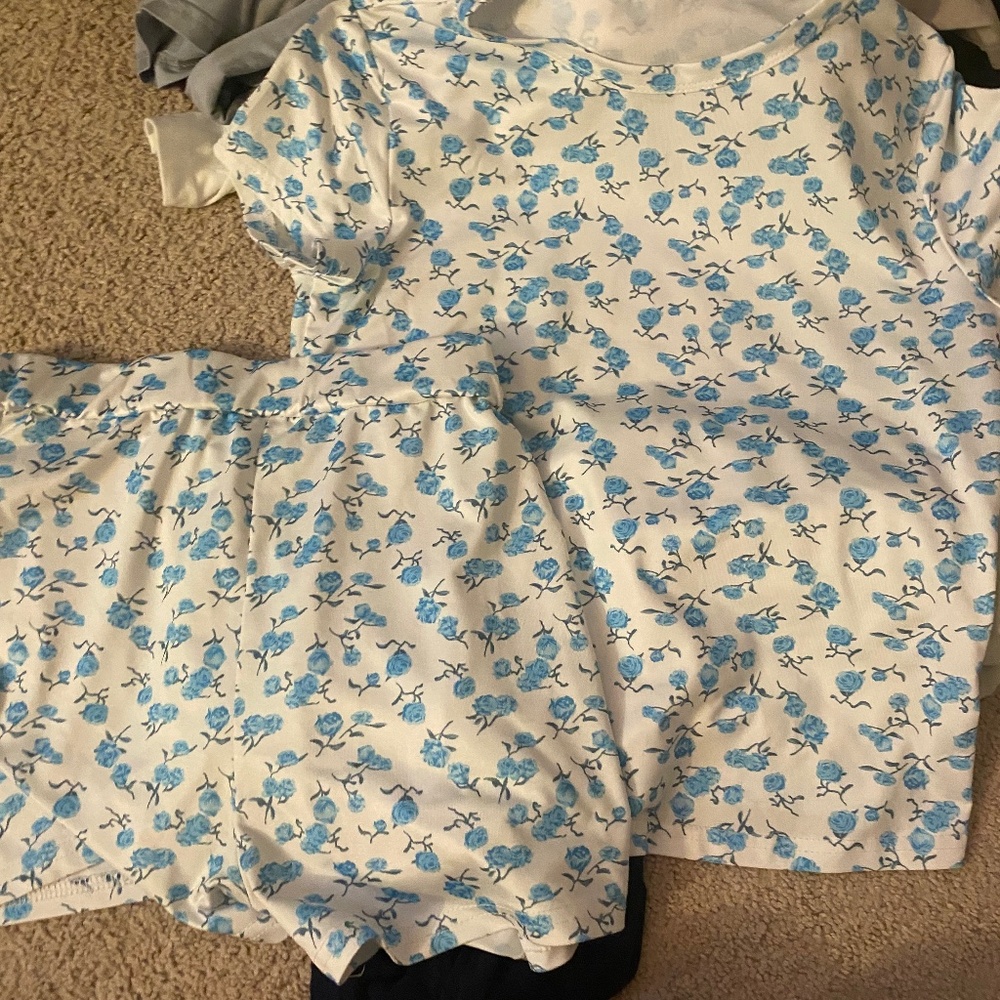 Blue floral pj set (small)